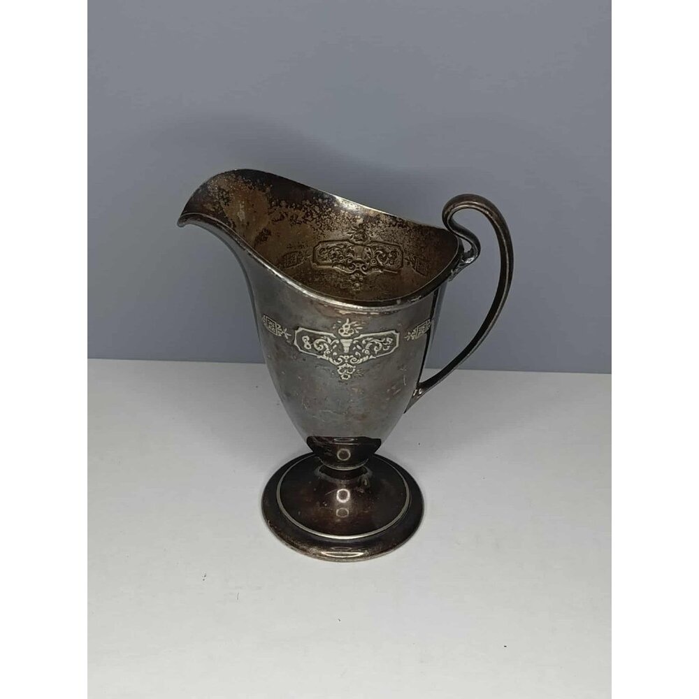 Vintage Meriden SP Co. International Silver plate Creamer Pitcher #2411